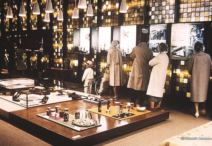 16-3 1962년 미국 시애틀박람회 한국관 전시품